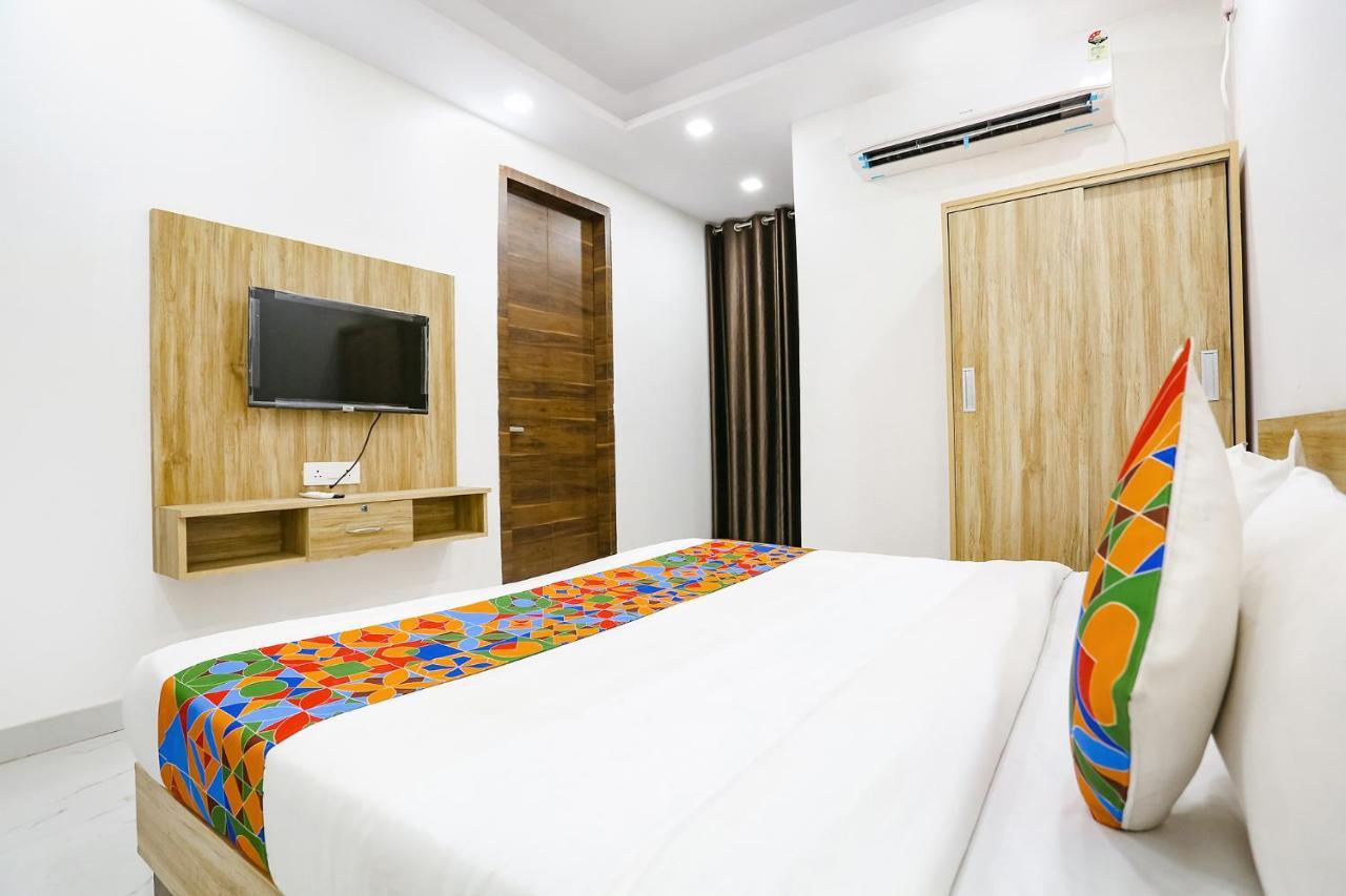 Fabhotel Silver Crown Gurgaon Exterior foto